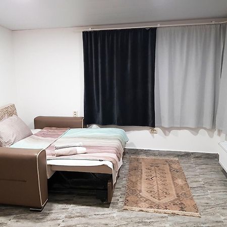 Домик У Реки Куры Tbiliszi Kültér fotó